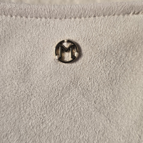 Marie Oliver Cream Top  Suede-feeling Short Sleeve Sz. Xs Fit Large #0020 - Picture 6 of 7